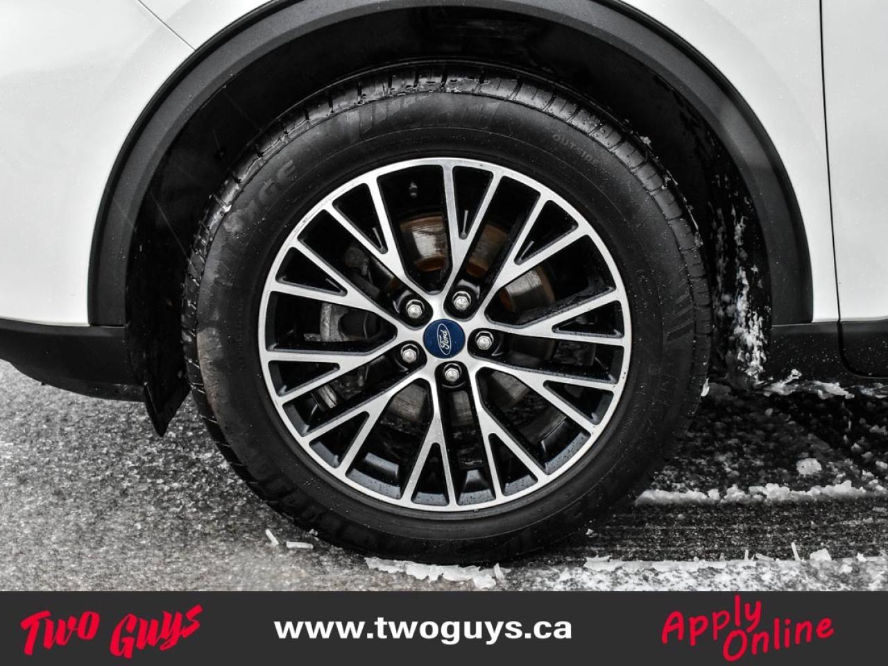 2021 Ford Escape SE   New Tires   Remote Start   Fuel Saver!! Photo