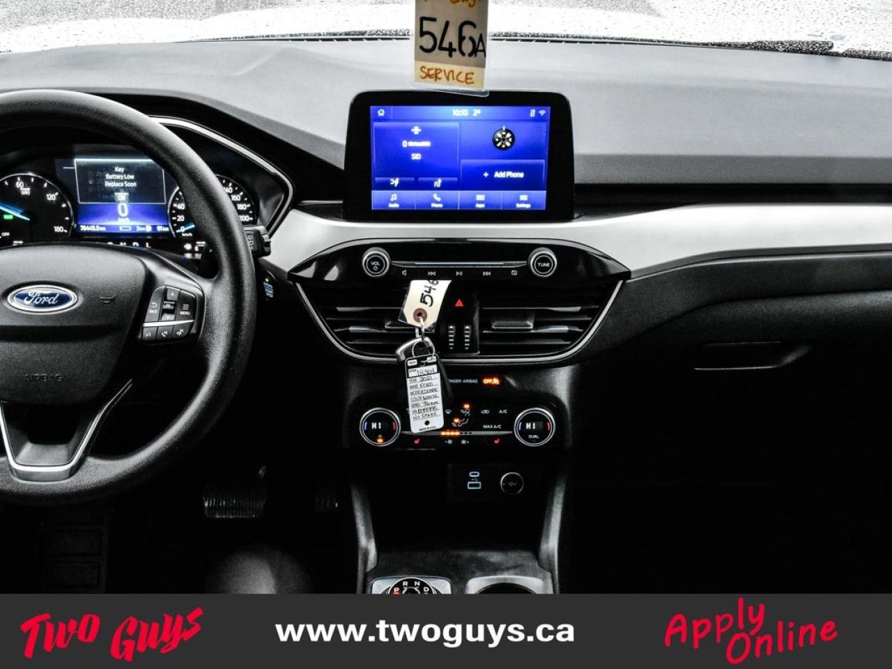 2021 Ford Escape SE   New Tires   Remote Start   Fuel Saver!! Photo