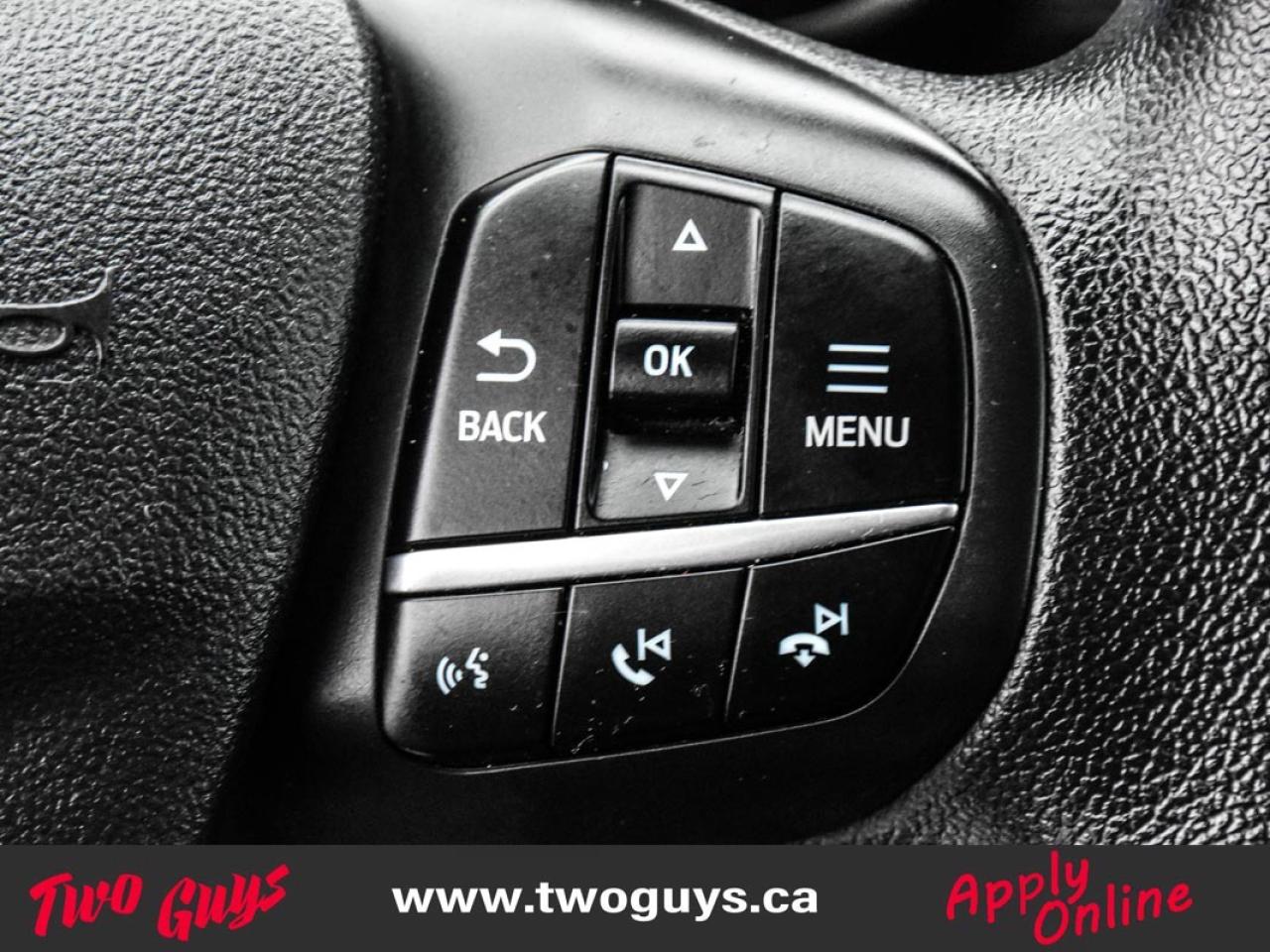 2021 Ford Escape SE   New Tires   Remote Start   Fuel Saver!! Photo