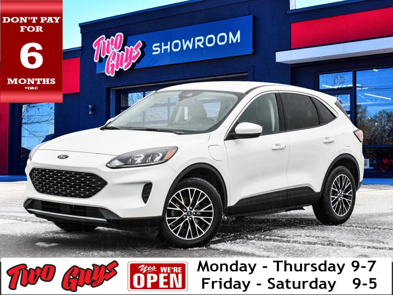 2021 Ford Escape SE   New Tires   Remote Start   Fuel Saver!! Photo0