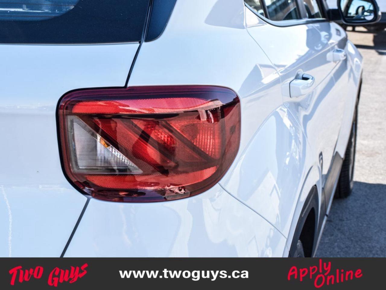 2023 Hyundai Venue Ultimate   New Tires   Sunroof   Lease Return Photo