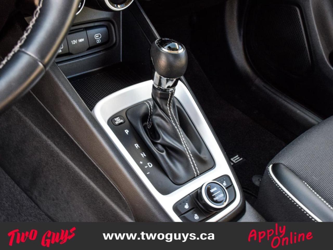 2023 Hyundai Venue Ultimate   New Tires   Sunroof   Lease Return Photo