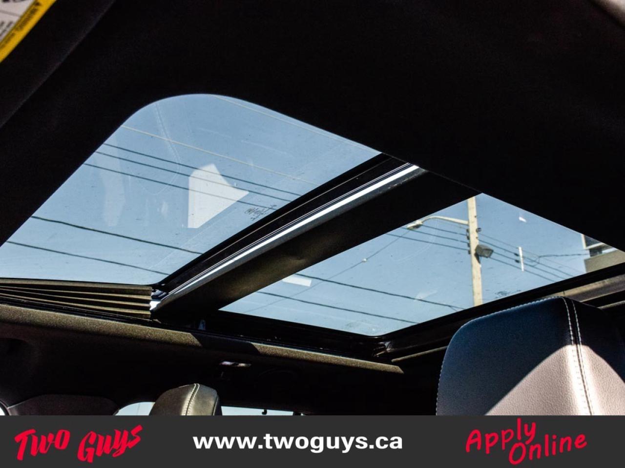 2022 Ford Explorer ST High Pkg   3.0L 4WD   Pano   Nav   Lthr Photo