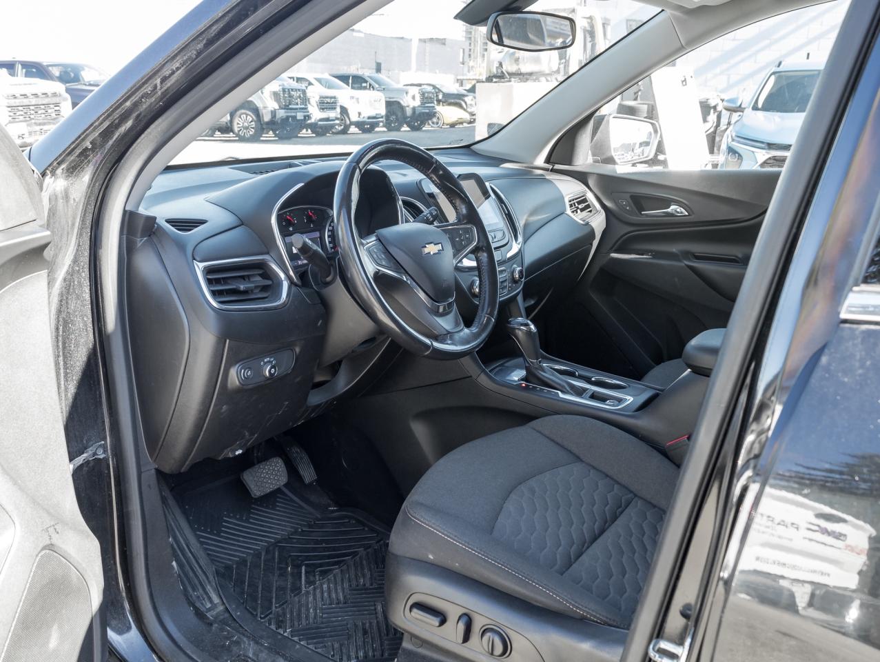 2019 Chevrolet Equinox True North Edition, Infotainment Package Photo