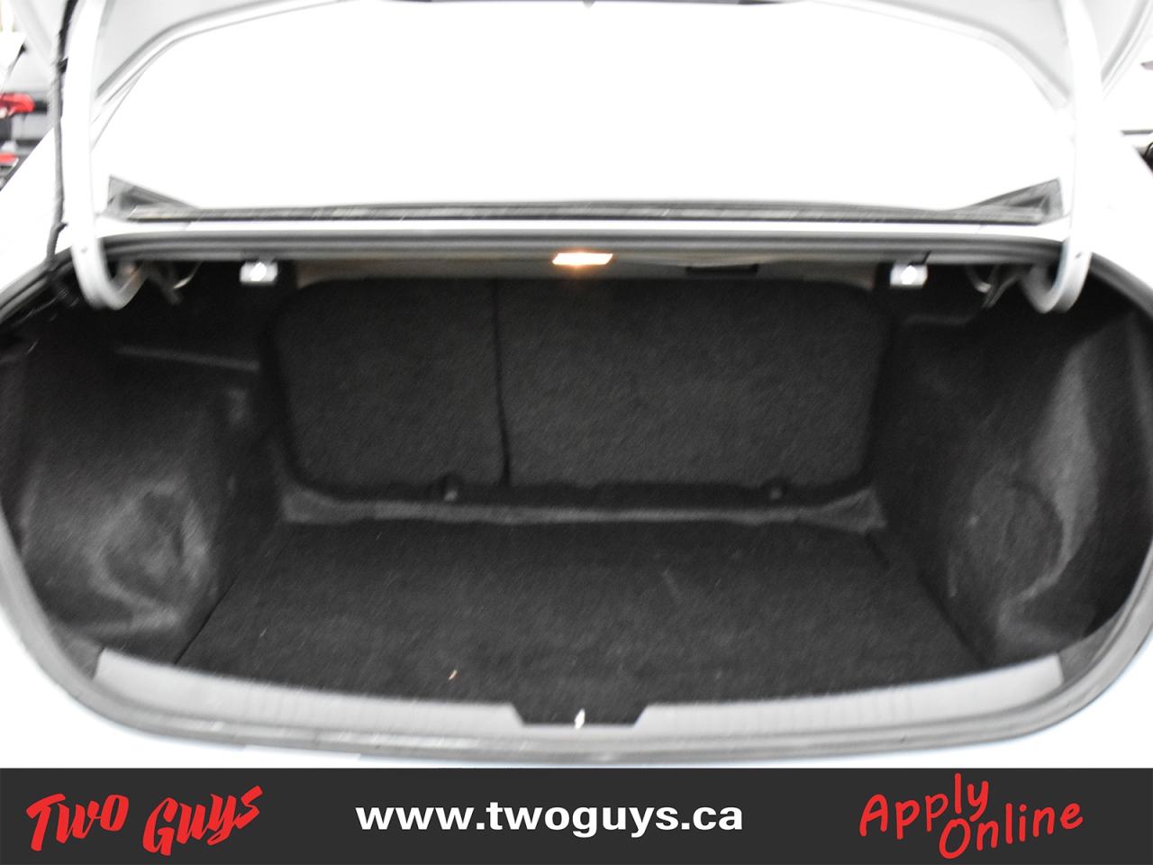 2020 Chevrolet Malibu LT   1.5L Photo