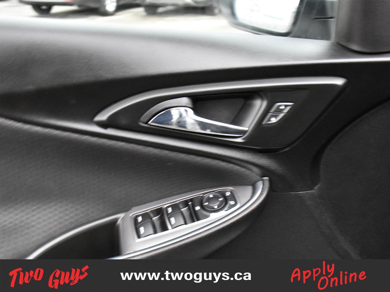 2020 Chevrolet Malibu LT   1.5L Photo