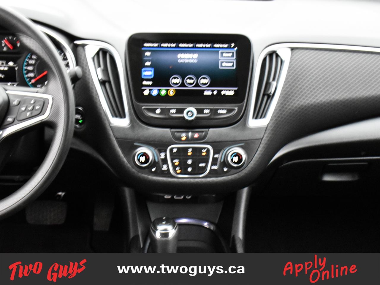 2020 Chevrolet Malibu LT   1.5L Photo