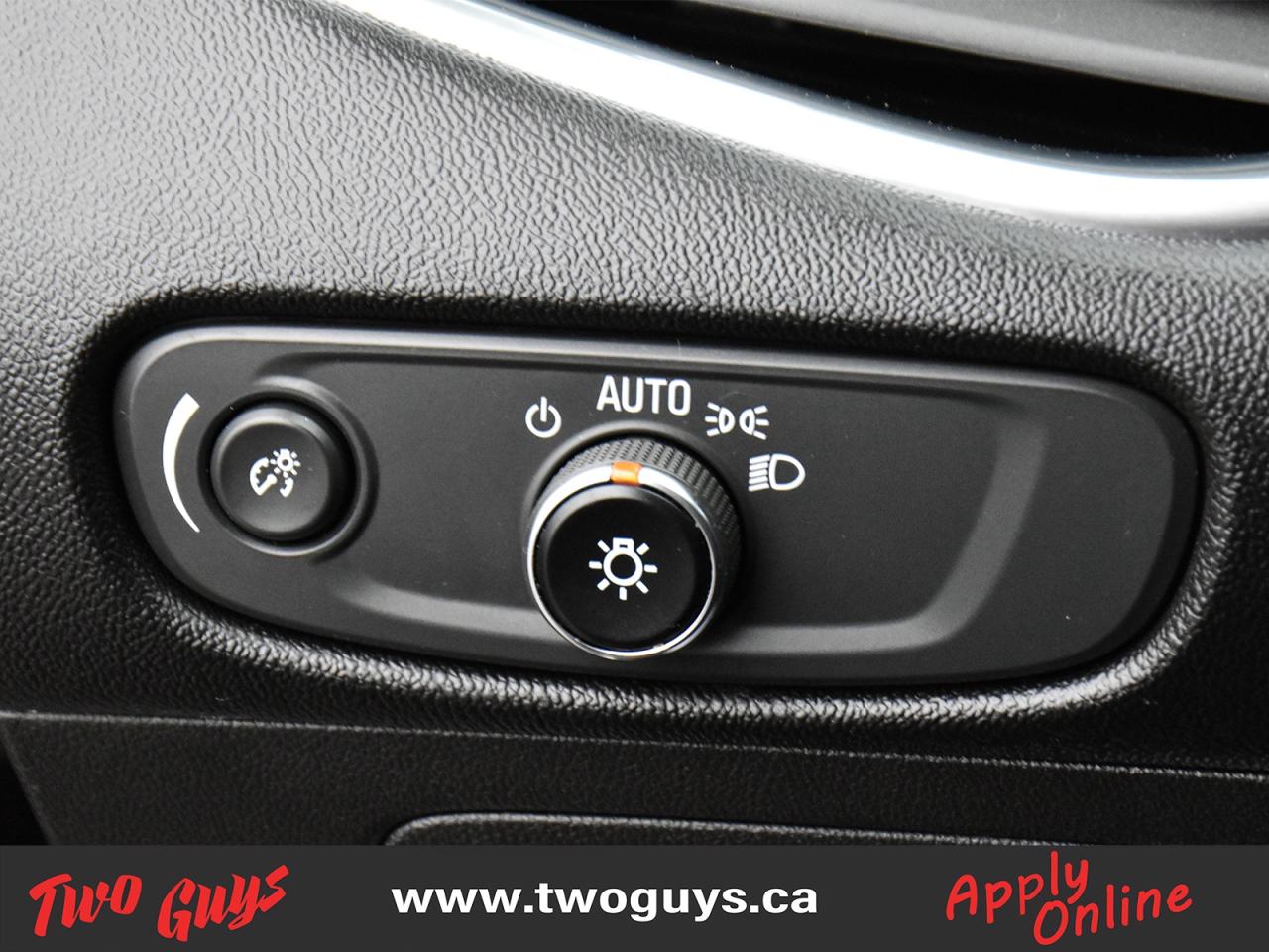 2020 Chevrolet Malibu LT   1.5L Photo