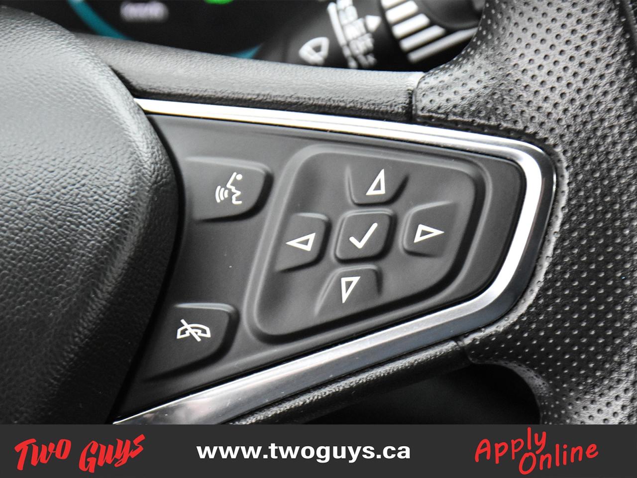 2020 Chevrolet Malibu LT   1.5L Photo