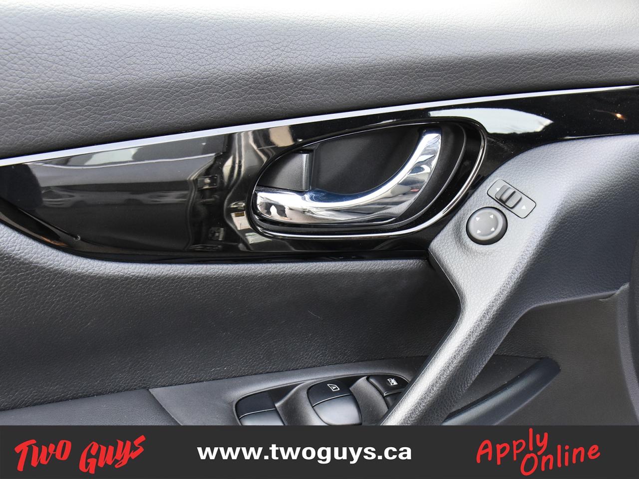 2023 Nissan Qashqai SV 2.0L AWD   Sunroof   Lease Return   Clean CF Photo