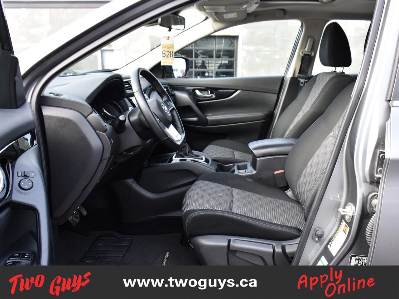 2023 Nissan Qashqai SV 2.0L AWD   Sunroof   Lease Return   Clean CF Photo