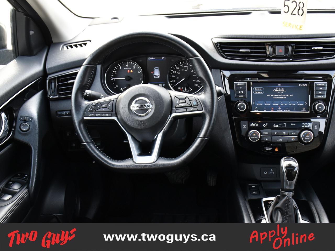 2023 Nissan Qashqai SV 2.0L AWD   Sunroof   Lease Return   Clean CF Photo