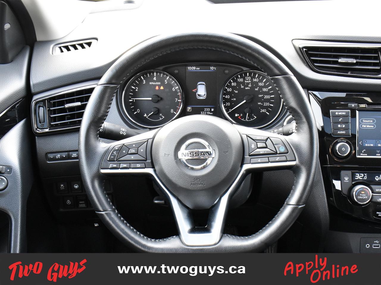 2023 Nissan Qashqai SV 2.0L AWD   Sunroof   Lease Return   Clean CF Photo