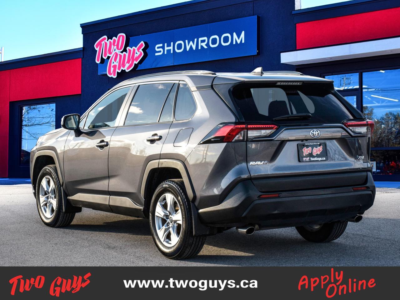 2020 Toyota RAV4 XLE FWD   Sunroof   Htd Cloth   Pwr Hatch Photo3