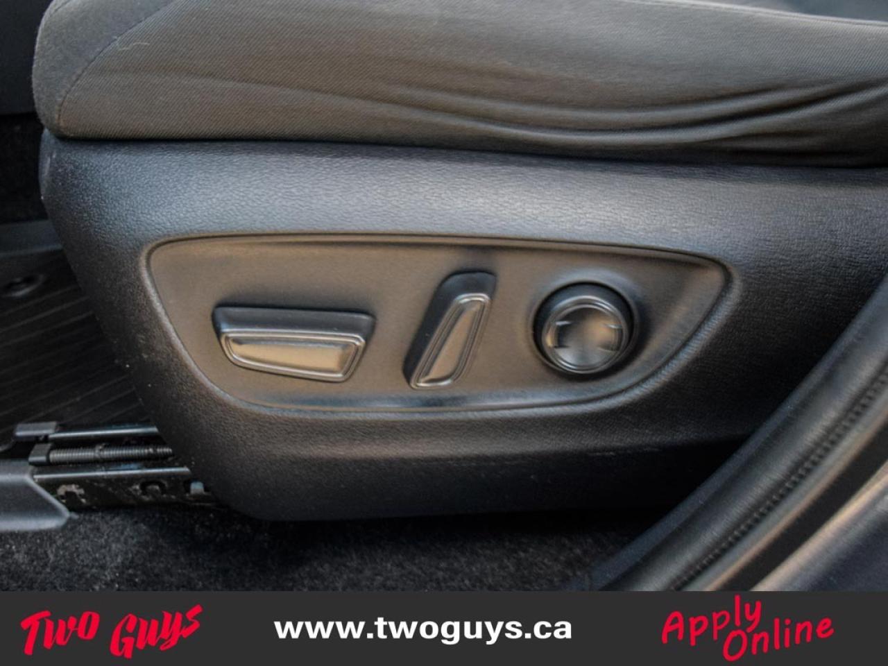 2020 Toyota RAV4 XLE FWD   Sunroof   Htd Cloth   Pwr Hatch Photo