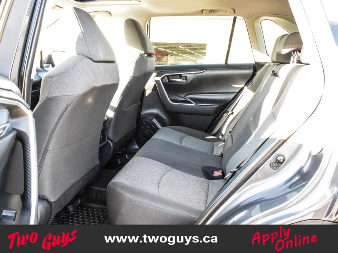 2020 Toyota RAV4 XLE FWD   Sunroof   Htd Cloth   Pwr Hatch Photo