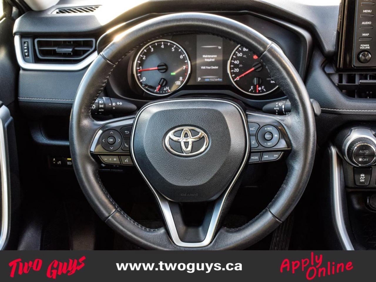 2020 Toyota RAV4 XLE FWD   Sunroof   Htd Cloth   Pwr Hatch Photo