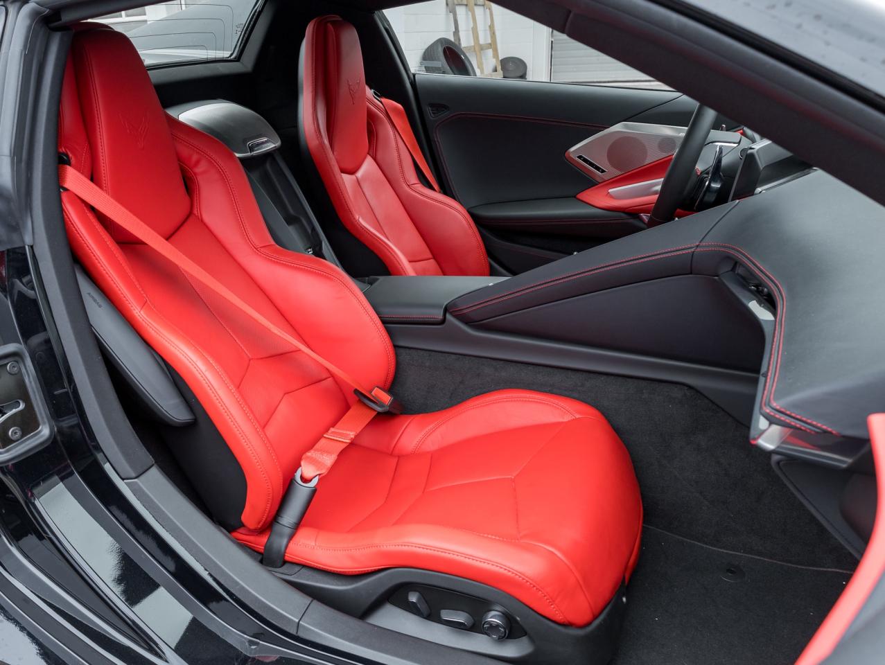 2024 Chevrolet Corvette NO LUX TAX!!, 2LT Conv, Z51, Black 19s/20s Photo