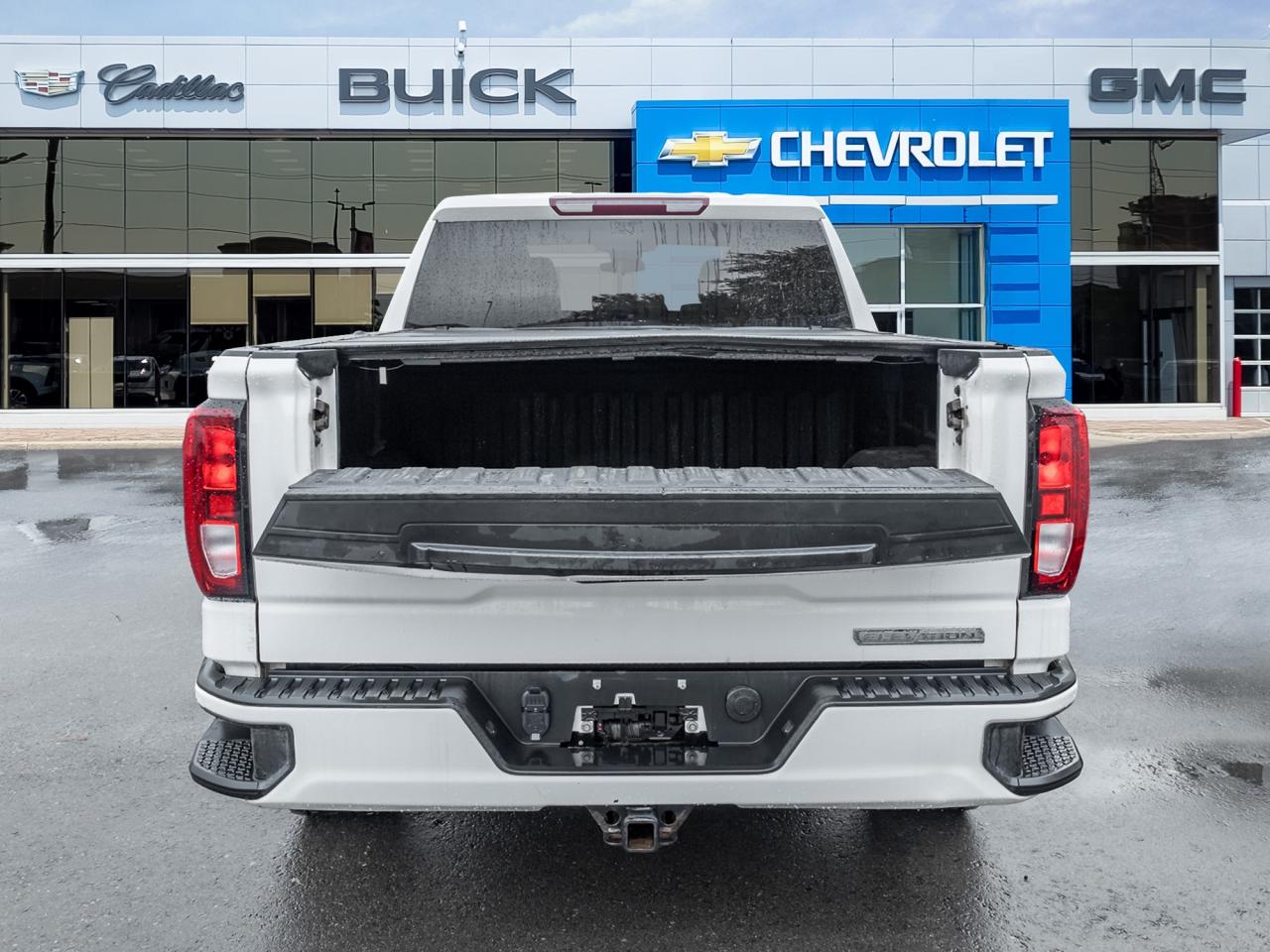 2022 GMC Sierra 1500 4WD Crew Cab 147  Elevation Photo