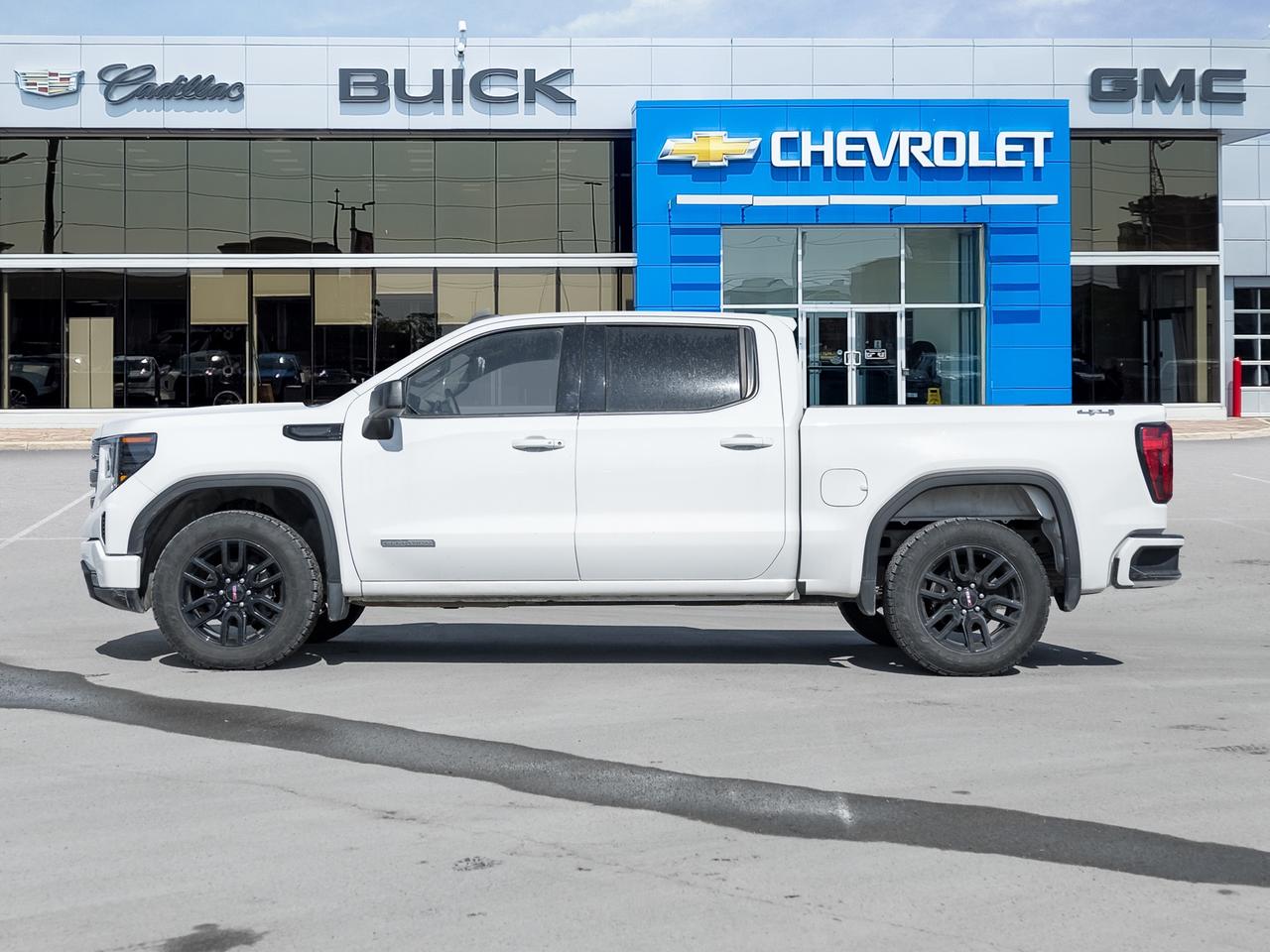 2022 GMC Sierra 1500 Elevation Black Wheels   LEATHER   6 SEATS Photo2