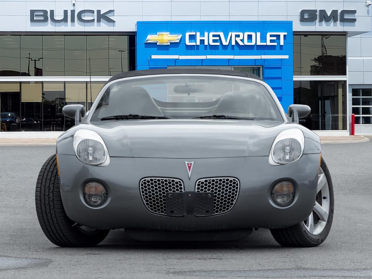2006 Pontiac Solstice 2dr Conv, 5-SPD Manual!!, 2.4L, 18" Wheels Photo