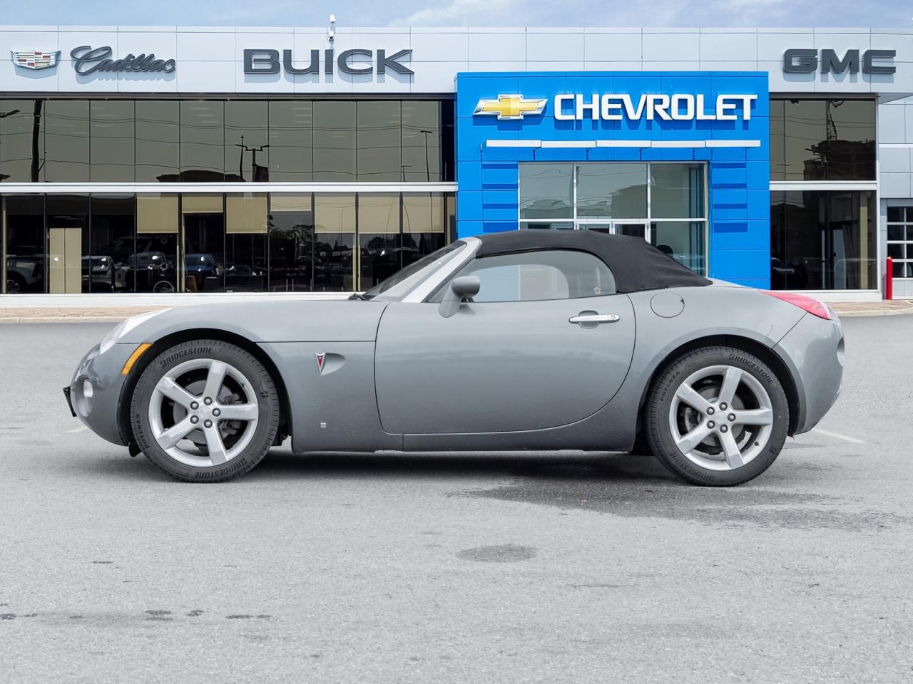 2006 Pontiac Solstice 2dr Conv, 5-SPD Manual!!, 2.4L, 18" Wheels Photo