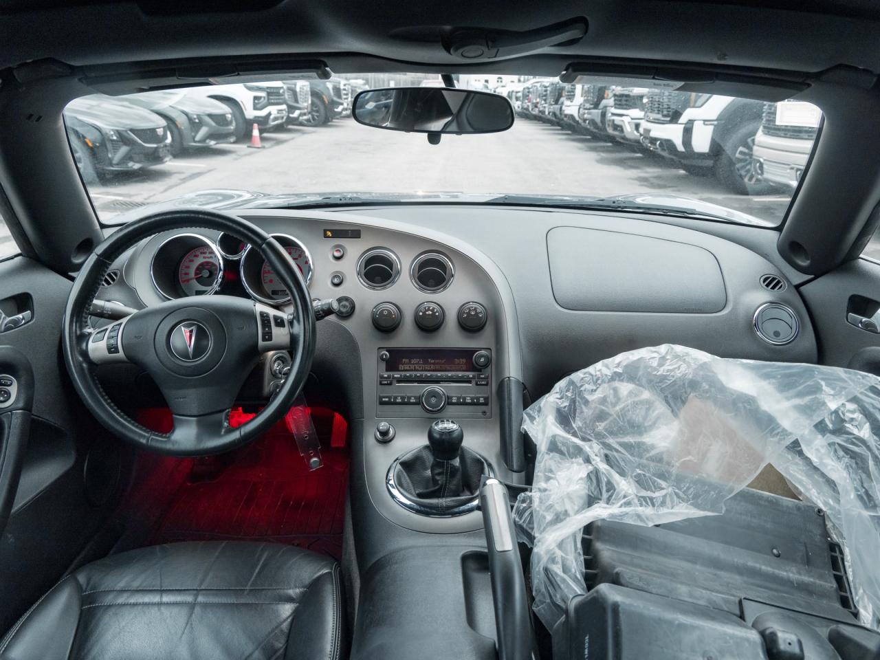 2006 Pontiac Solstice 2dr Conv, 5-SPD Manual!!, 2.4L, 18" Wheels Photo