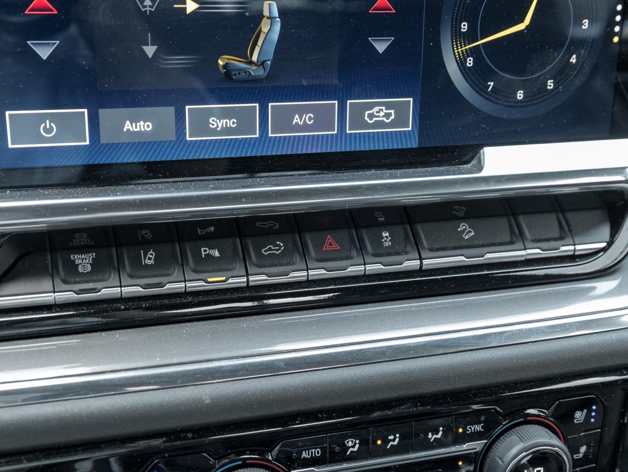 2024 Chevrolet SILVERADO 2500HD No Accident, Trailering, Tech, Off-Rd, Safety Pkgs Photo