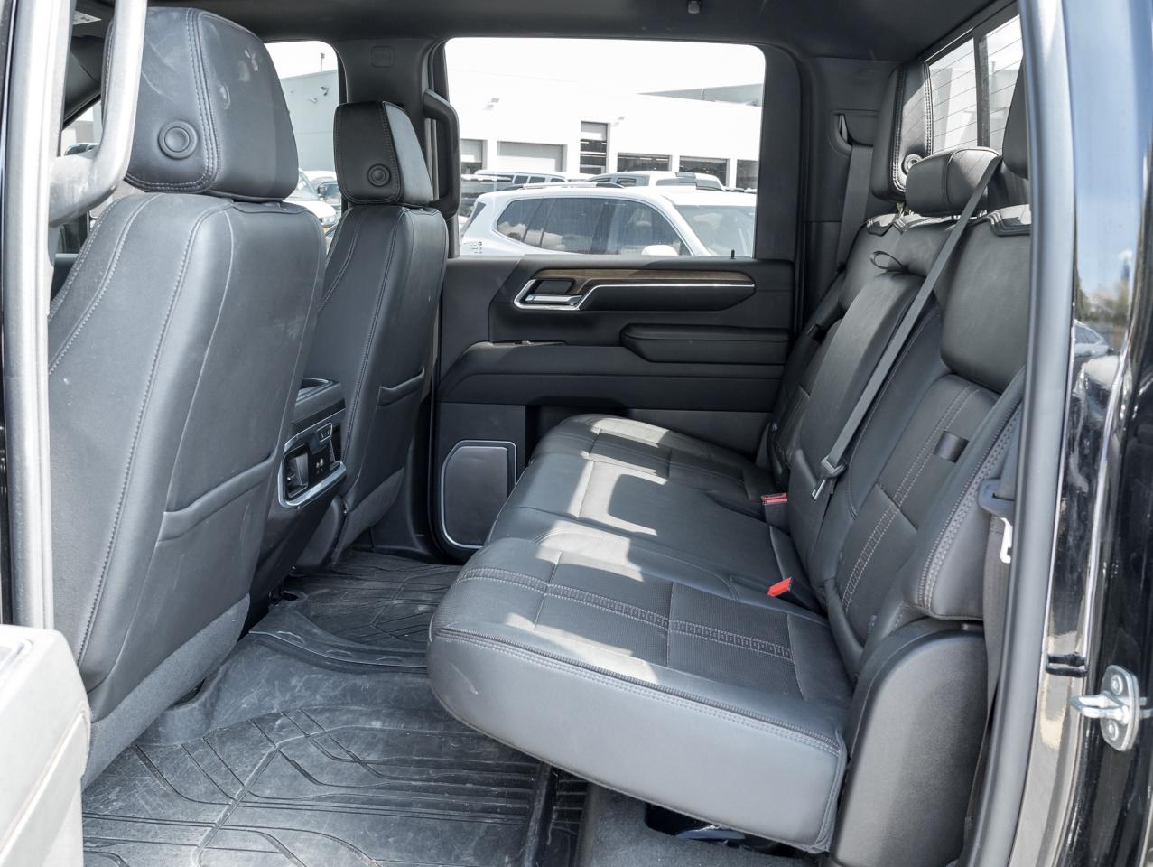 2024 Chevrolet SILVERADO 2500HD No Accident, Trailering, Tech, Off-Rd, Safety Pkgs Photo