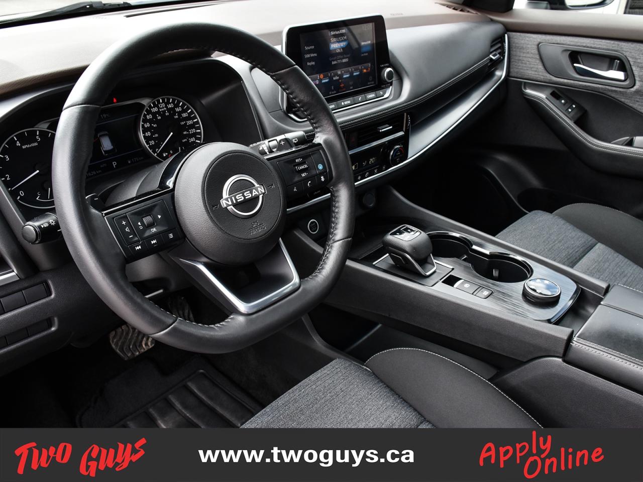 2022 Nissan Rogue SV AWD   Panoroof   Htd Cloth   New Tires Photo