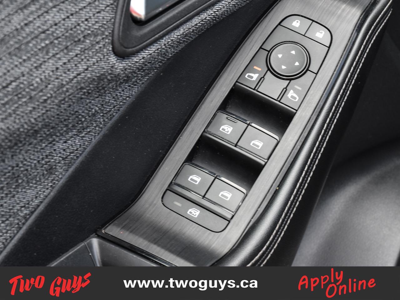 2022 Nissan Rogue SV AWD   Panoroof   Htd Cloth   New Tires Photo