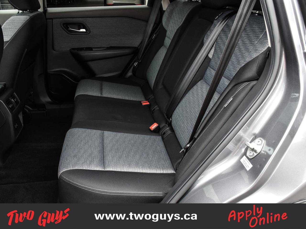 2022 Nissan Rogue SV AWD   Panoroof   Htd Cloth   New Tires Photo