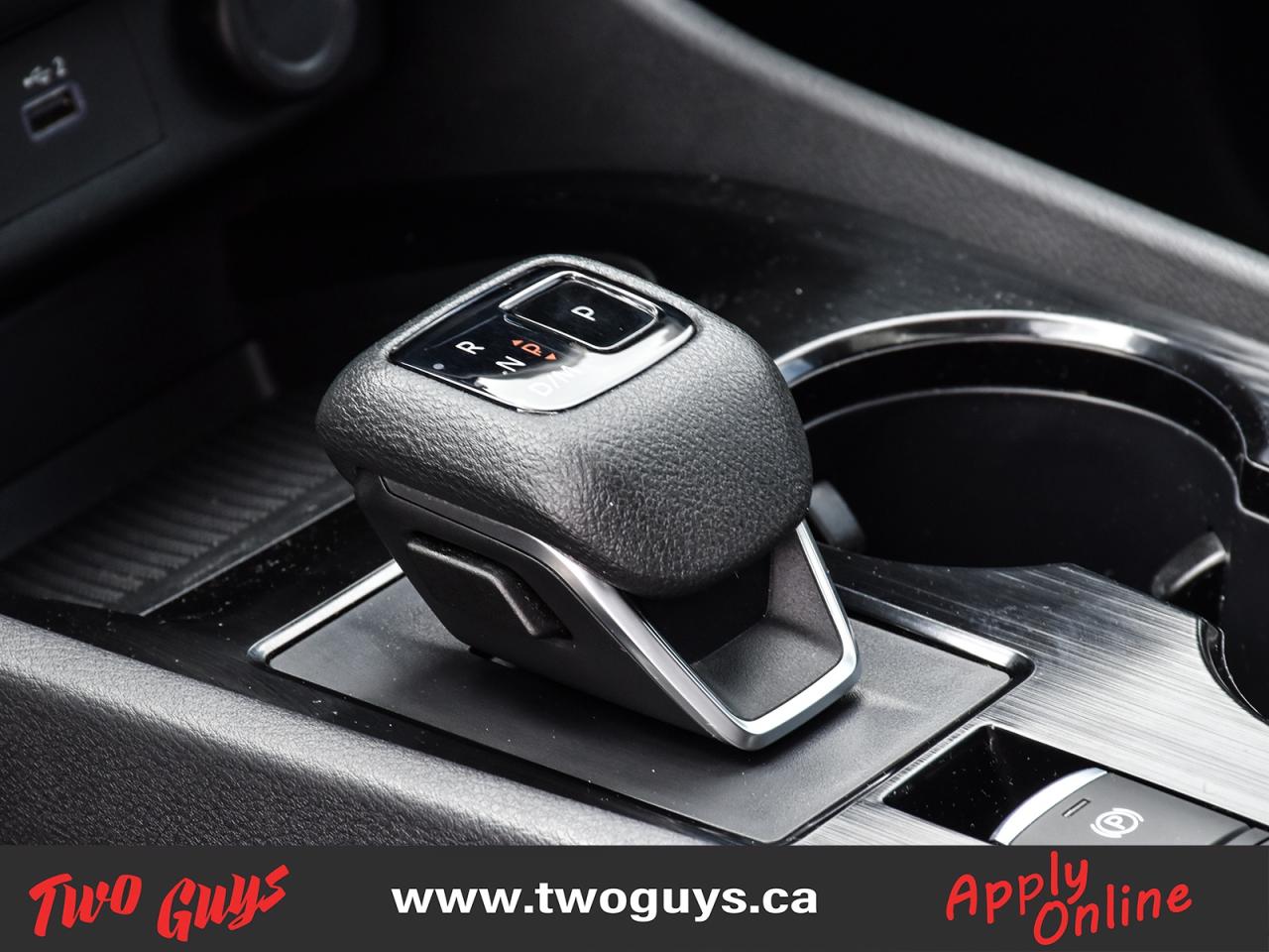 2022 Nissan Rogue SV AWD   Panoroof   Htd Cloth   New Tires Photo