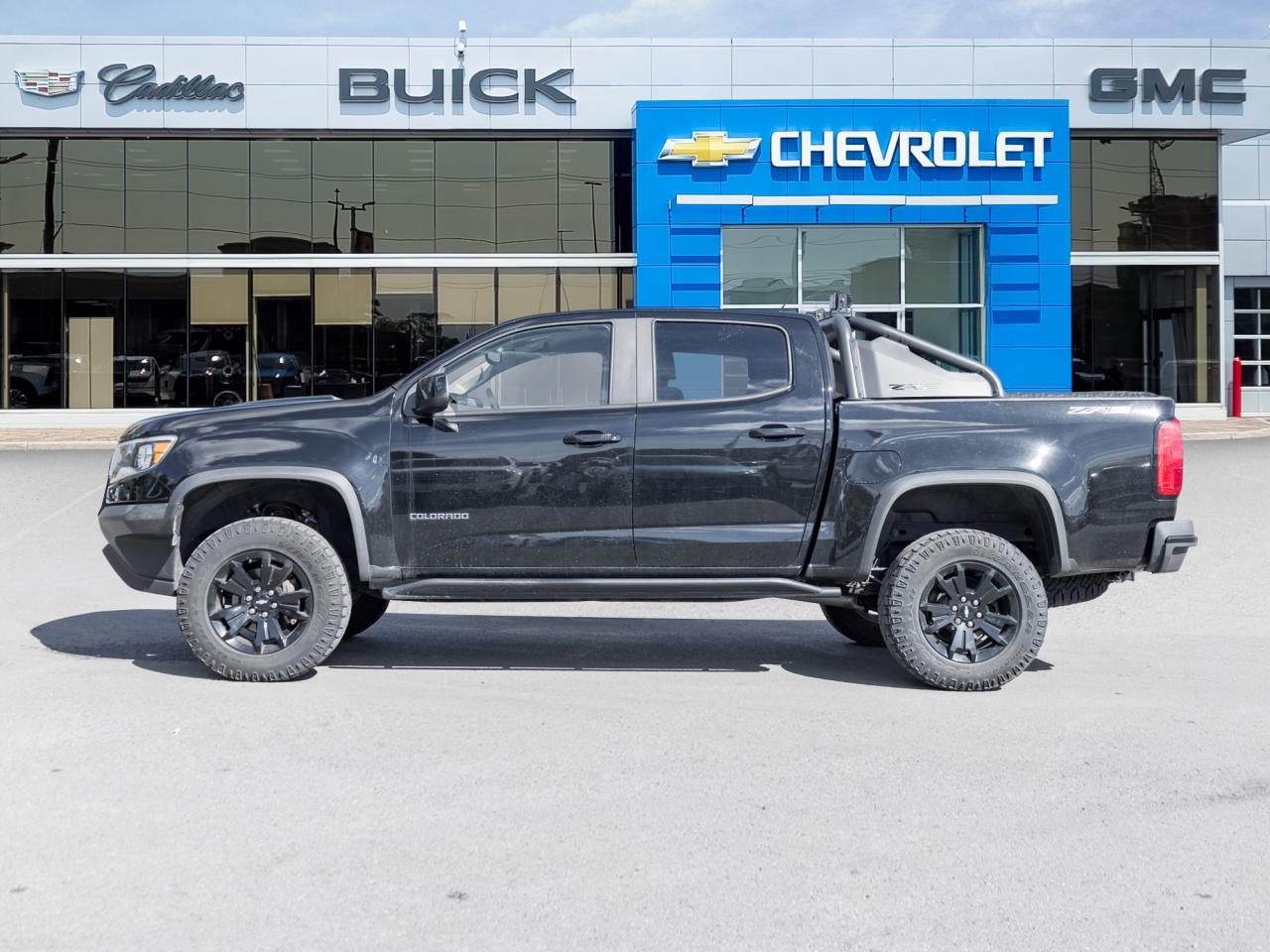 2019 Chevrolet Colorado 4WD ZR2, Midnight Edition, Off-Road Sports Bar Photo2