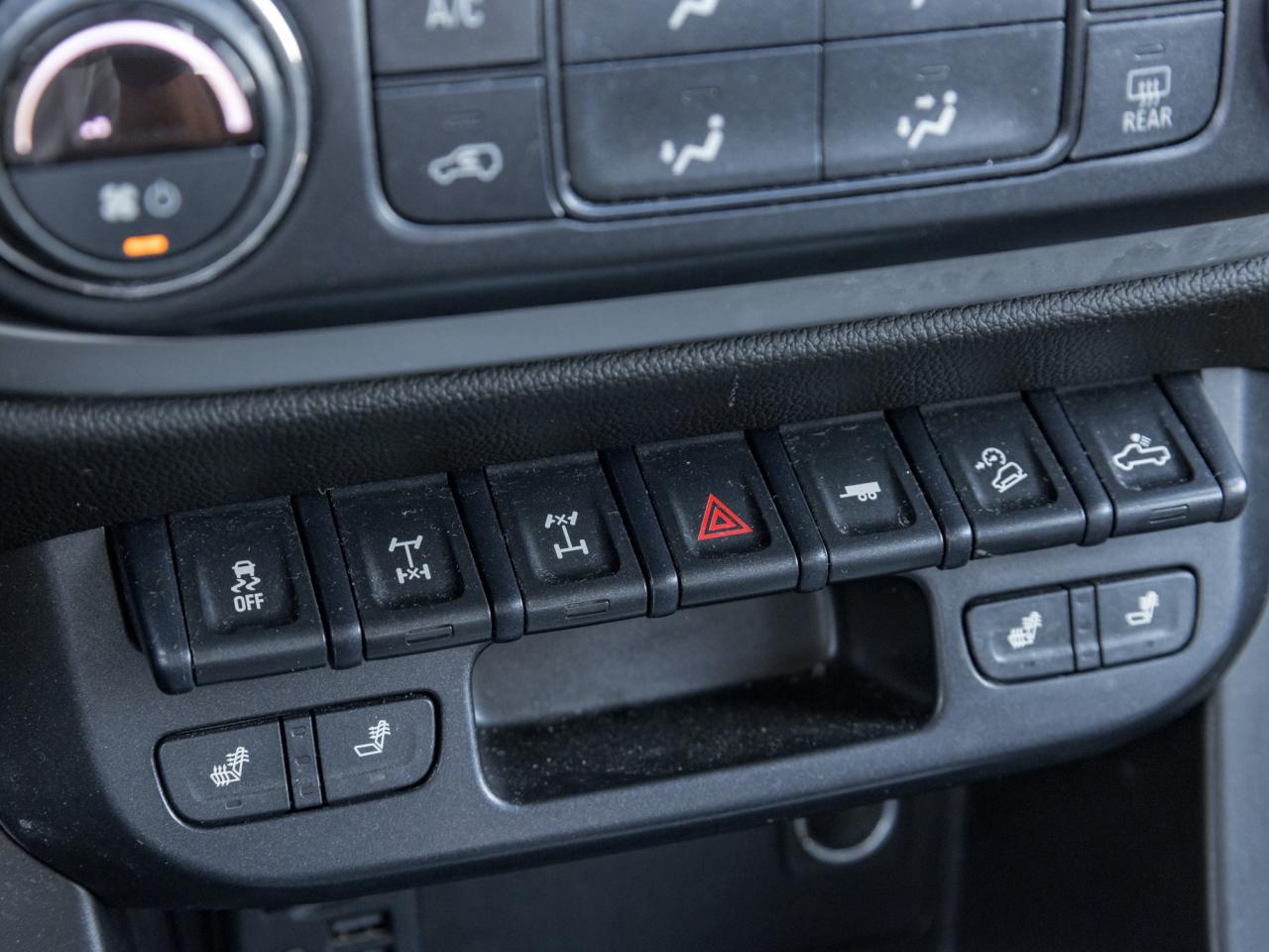 2019 Chevrolet Colorado 4WD ZR2, Midnight Edition, Off-Road Sports Bar Photo