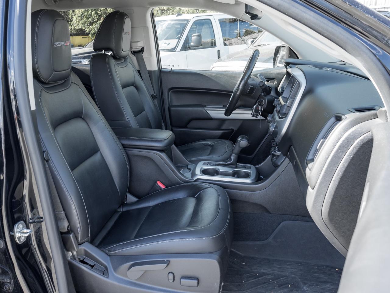 2019 Chevrolet Colorado 4WD ZR2, Midnight Edition, Off-Road Sports Bar Photo