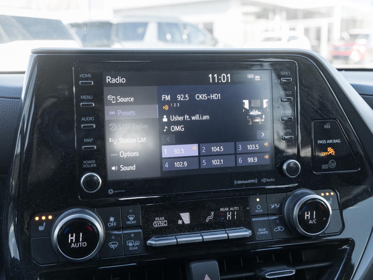 2022 Toyota Highlander XLE AWD Photo