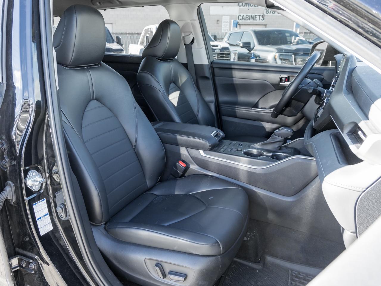 2022 Toyota Highlander XLE AWD Photo