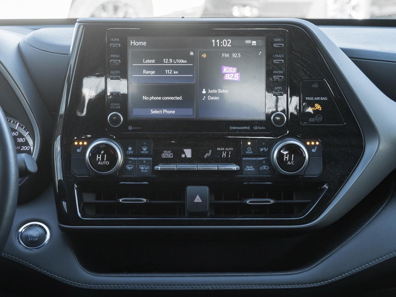 2022 Toyota Highlander XLE AWD Photo