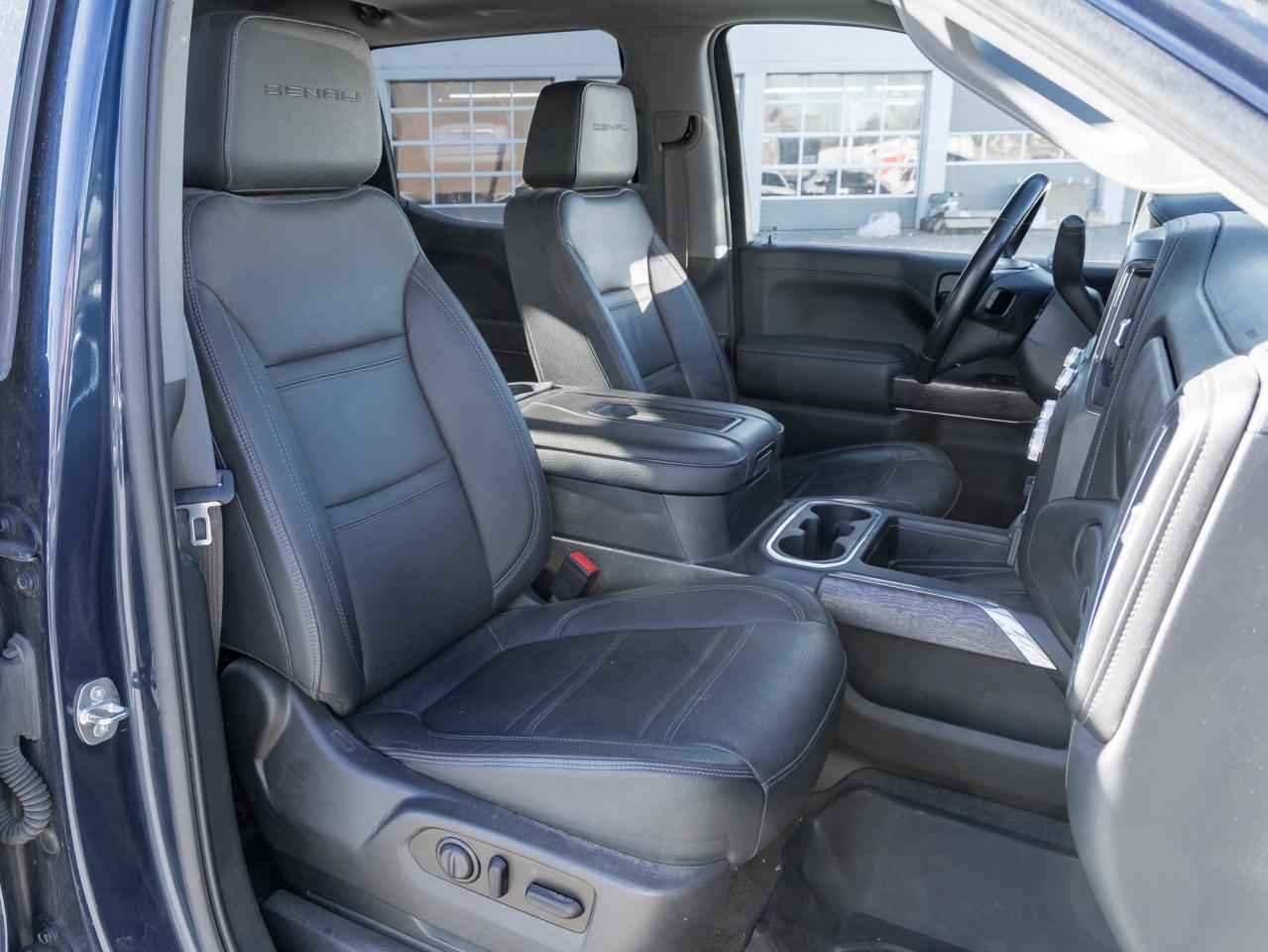 2021 GMC Sierra 1500 Tech PKG, Denali Ultimate PKG, 22" Wheels Photo