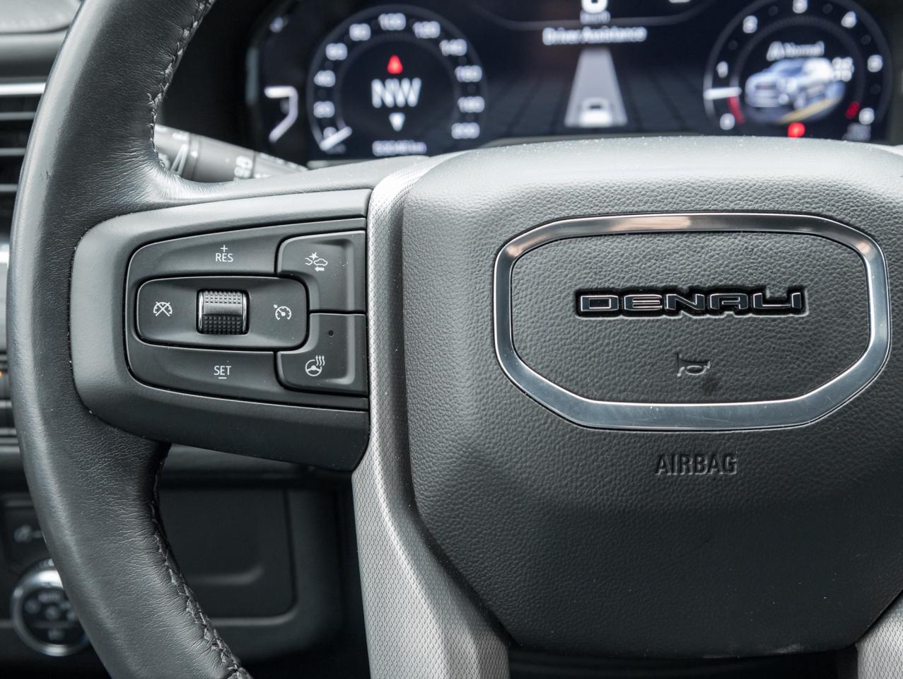 2023 GMC Yukon XL 4WD 4dr Denali, 6.2L, Premium Pkg, One owner Photo