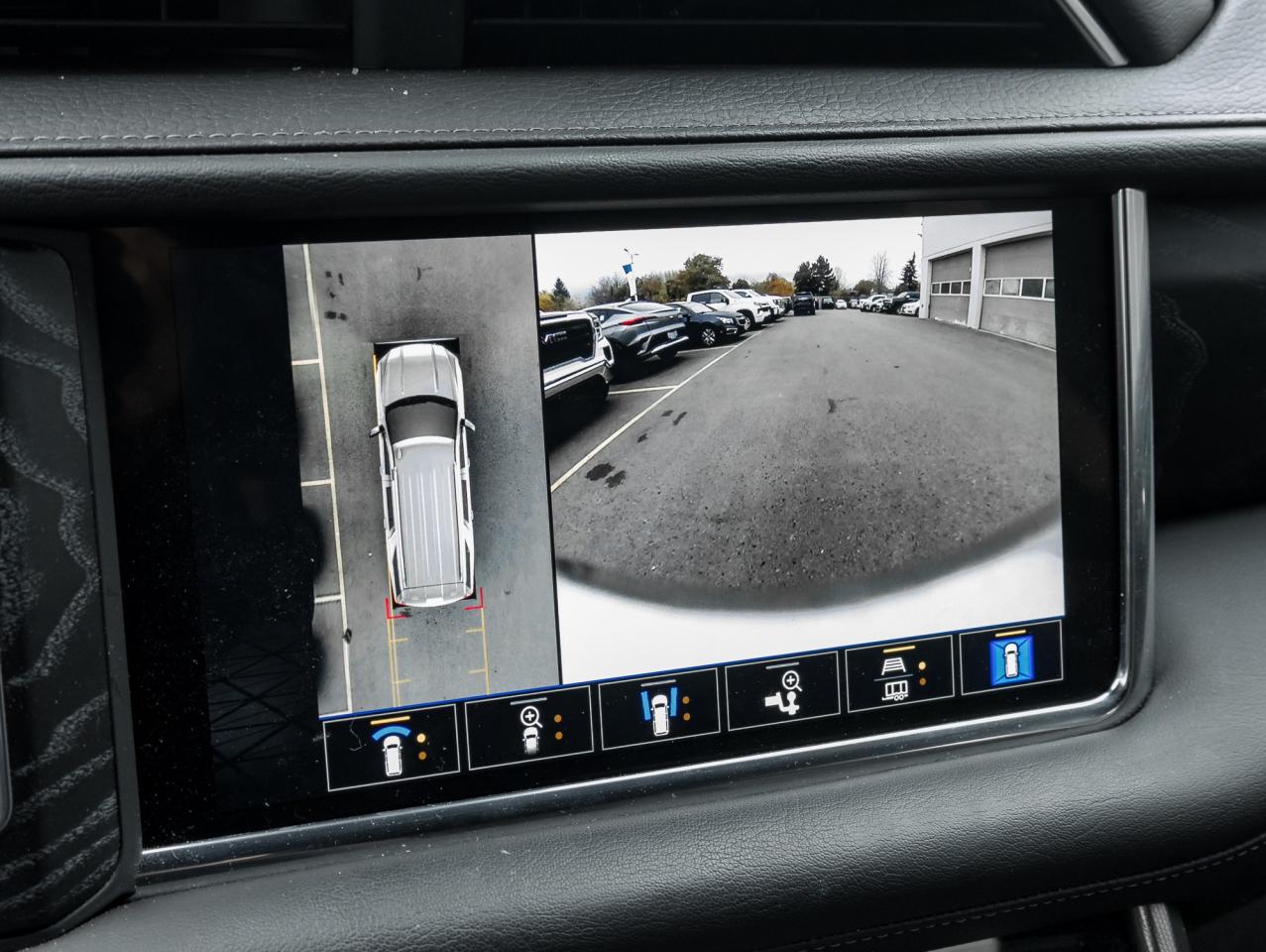 2023 GMC Yukon XL 4WD 4dr Denali, 6.2L, Premium Pkg, One owner Photo