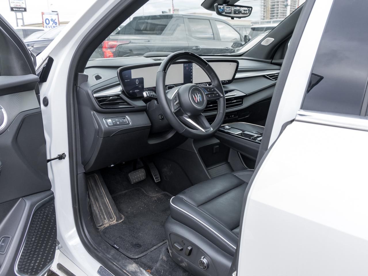 2025 Buick Enclave Avenir Demo Photo