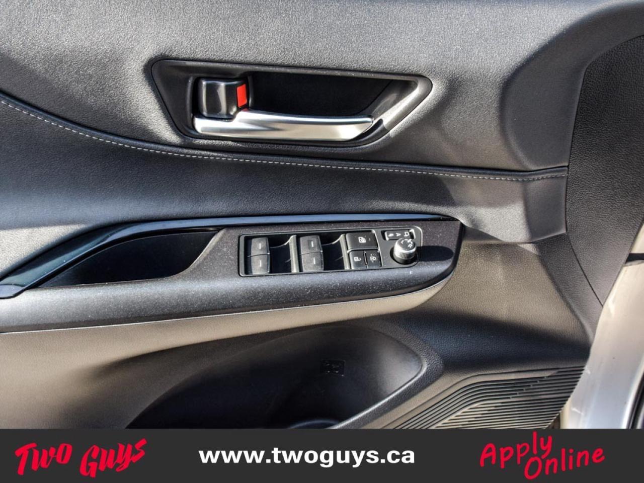 2021 Toyota Venza LE AWD Back Up Camera Heated Front Seats Photo