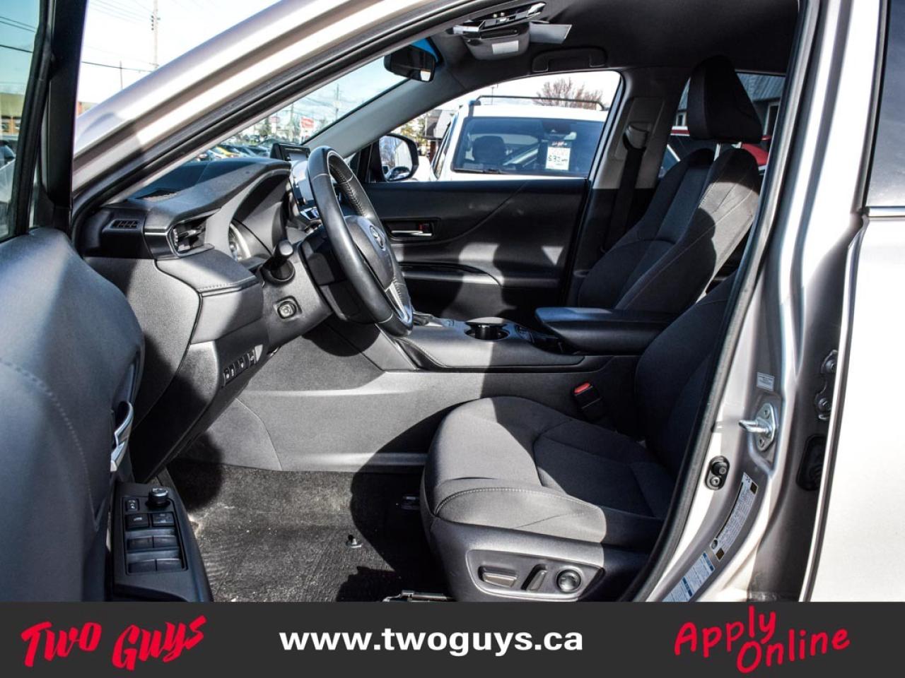 2021 Toyota Venza LE AWD   New Tires   Pwr Hatch   Clean CF Photo