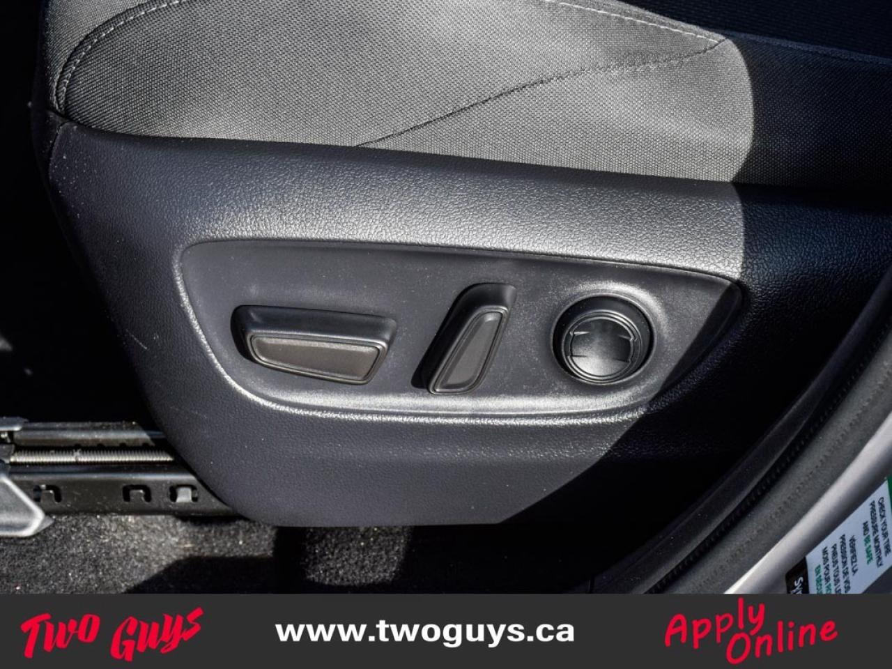 2021 Toyota Venza LE AWD Back Up Camera Heated Front Seats Photo