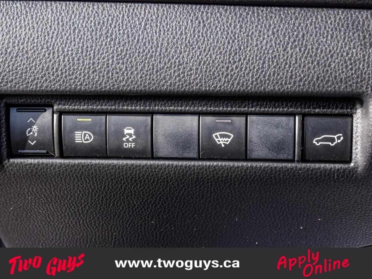 2021 Toyota Venza LE AWD Back Up Camera Heated Front Seats Photo