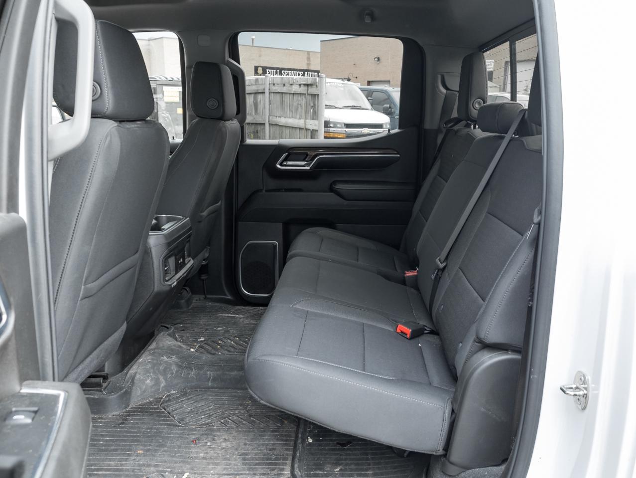 2024 Chevrolet Silverado 1500 4WD Crew RST, True North Pkg, Z71 Off-Road Pkg Photo