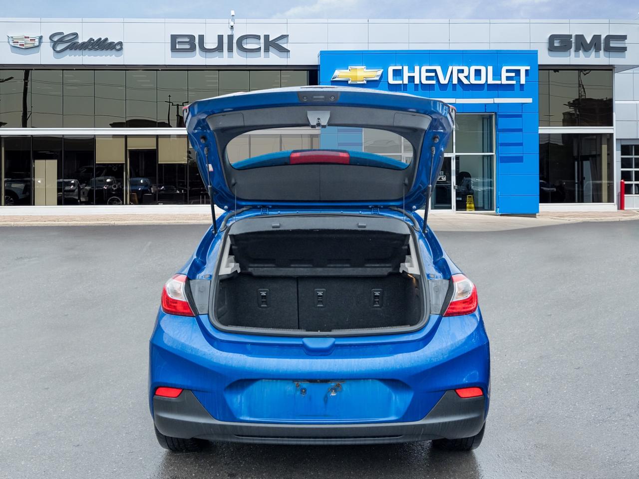 2017 Chevrolet Cruze 4dr HB 1.4L LT w-1SD Photo