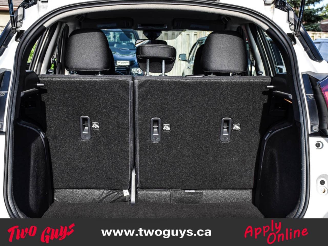 2023 Nissan Kicks SV Special Edition   WOW KMS   Htd Seats Photo